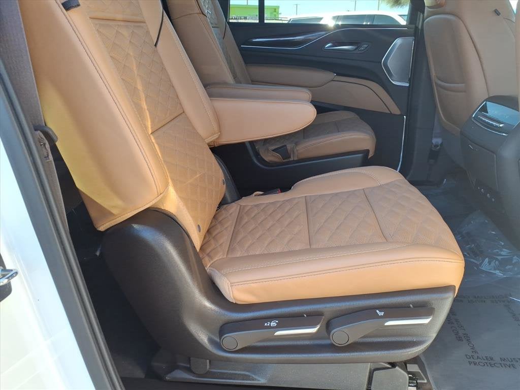 2023 Cadillac Escalade ESV Premium Luxury