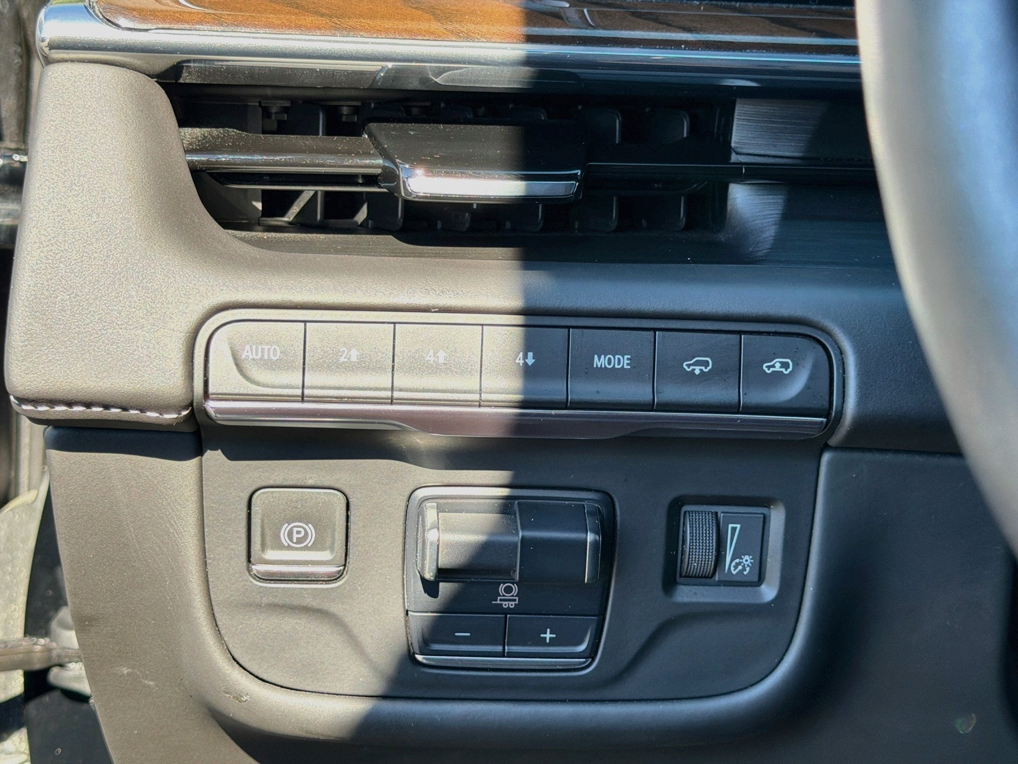 2023 Cadillac Escalade ESV 4WD Sport Platinum