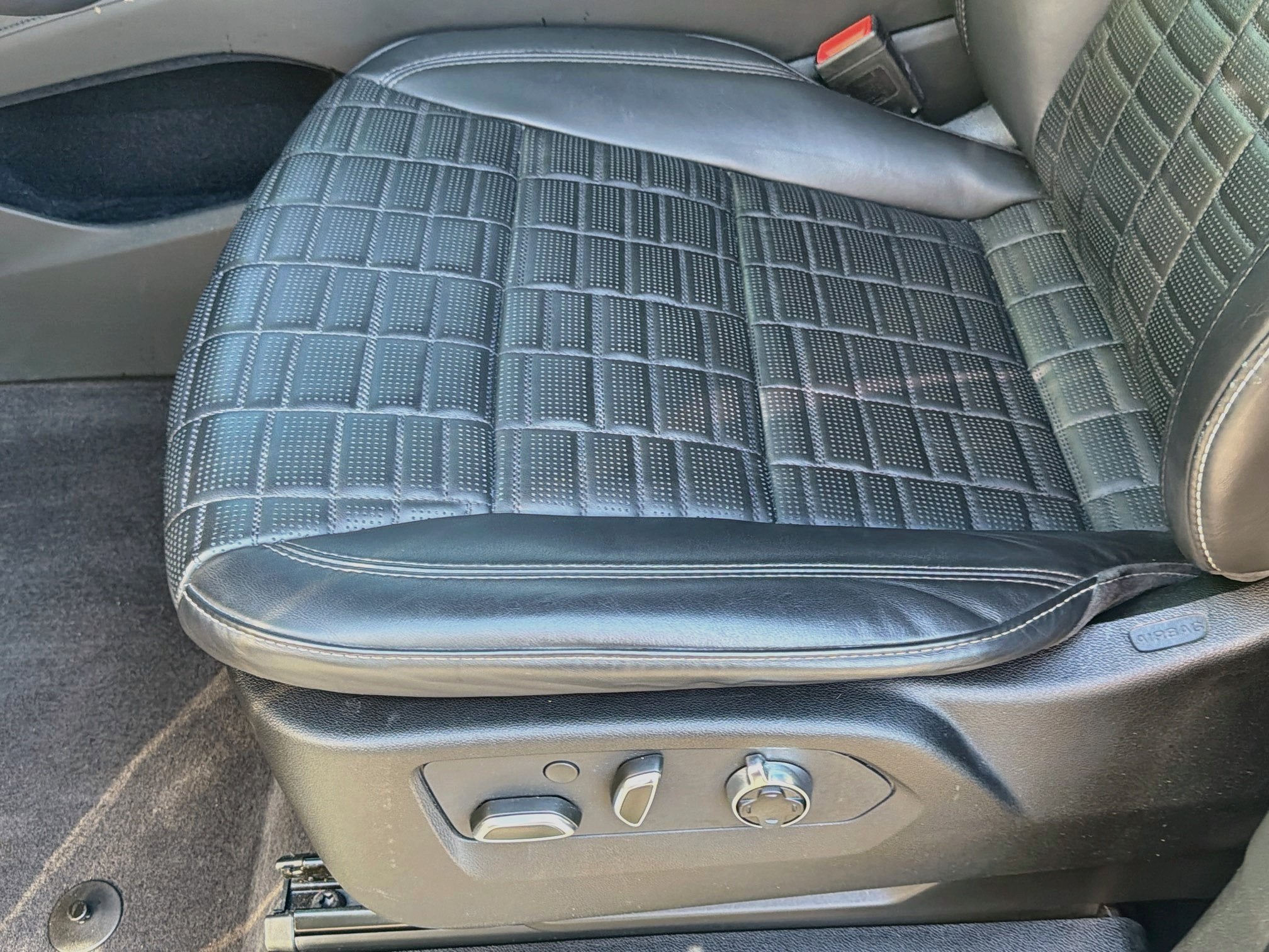 2023 Cadillac Escalade ESV 4WD Sport Platinum
