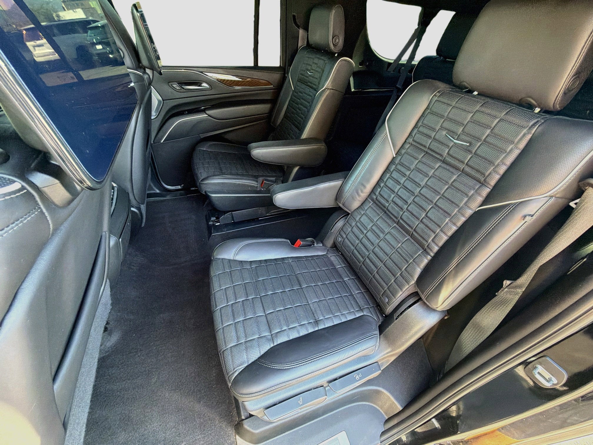 2023 Cadillac Escalade ESV 4WD Sport Platinum