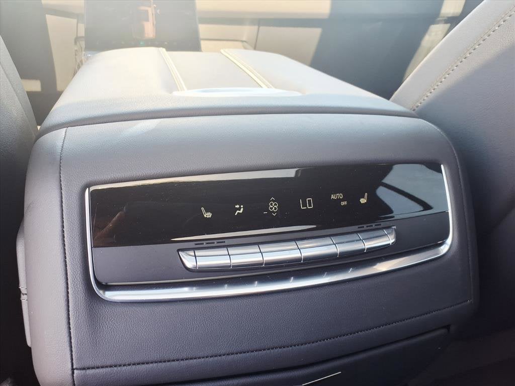 2025 Cadillac Escalade Sport