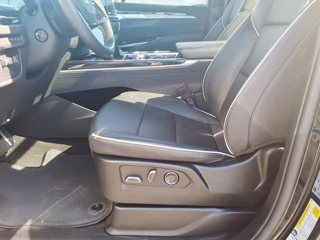 2025 Cadillac Escalade Sport