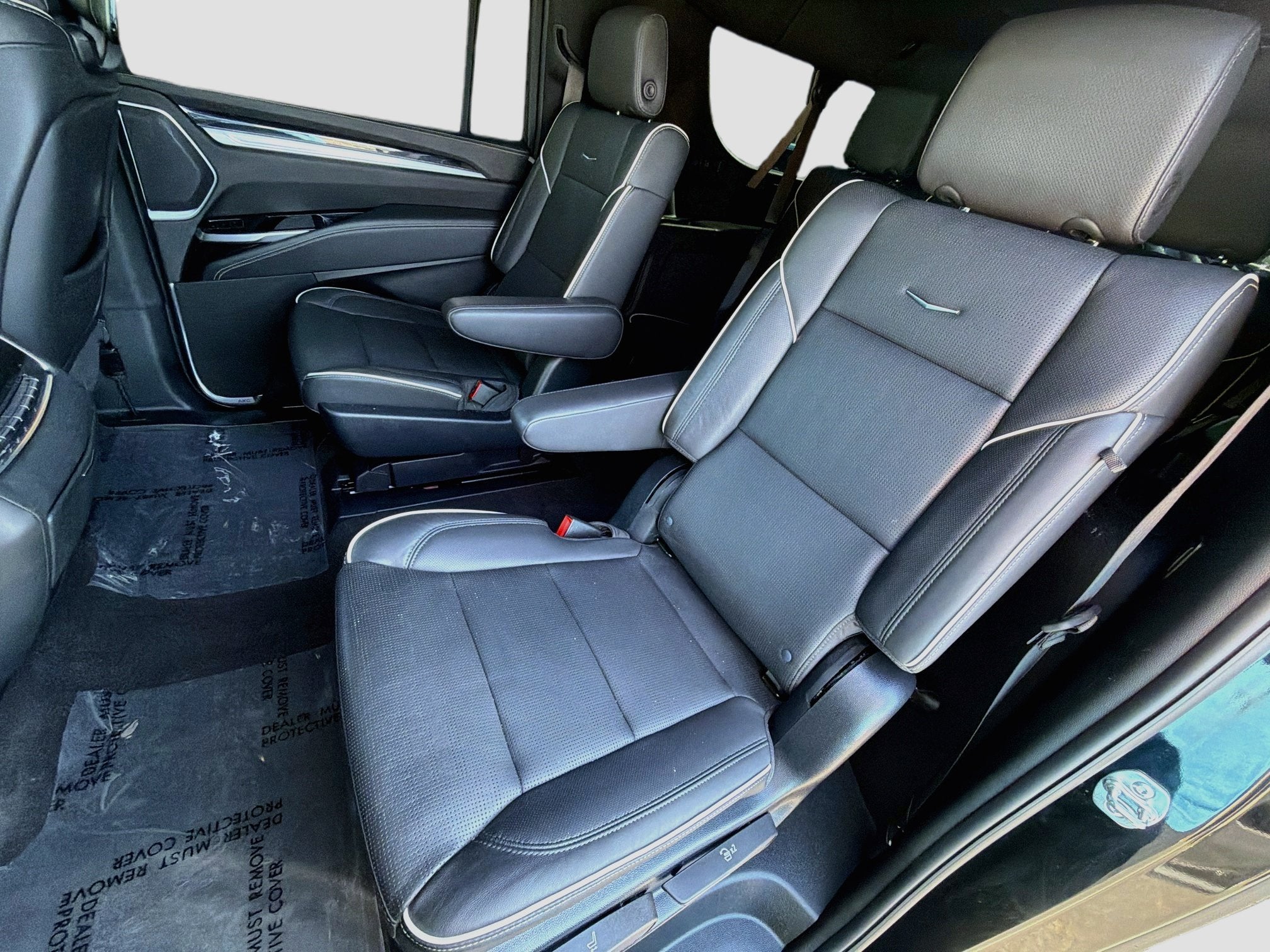 2025 Cadillac Escalade ESV Sport