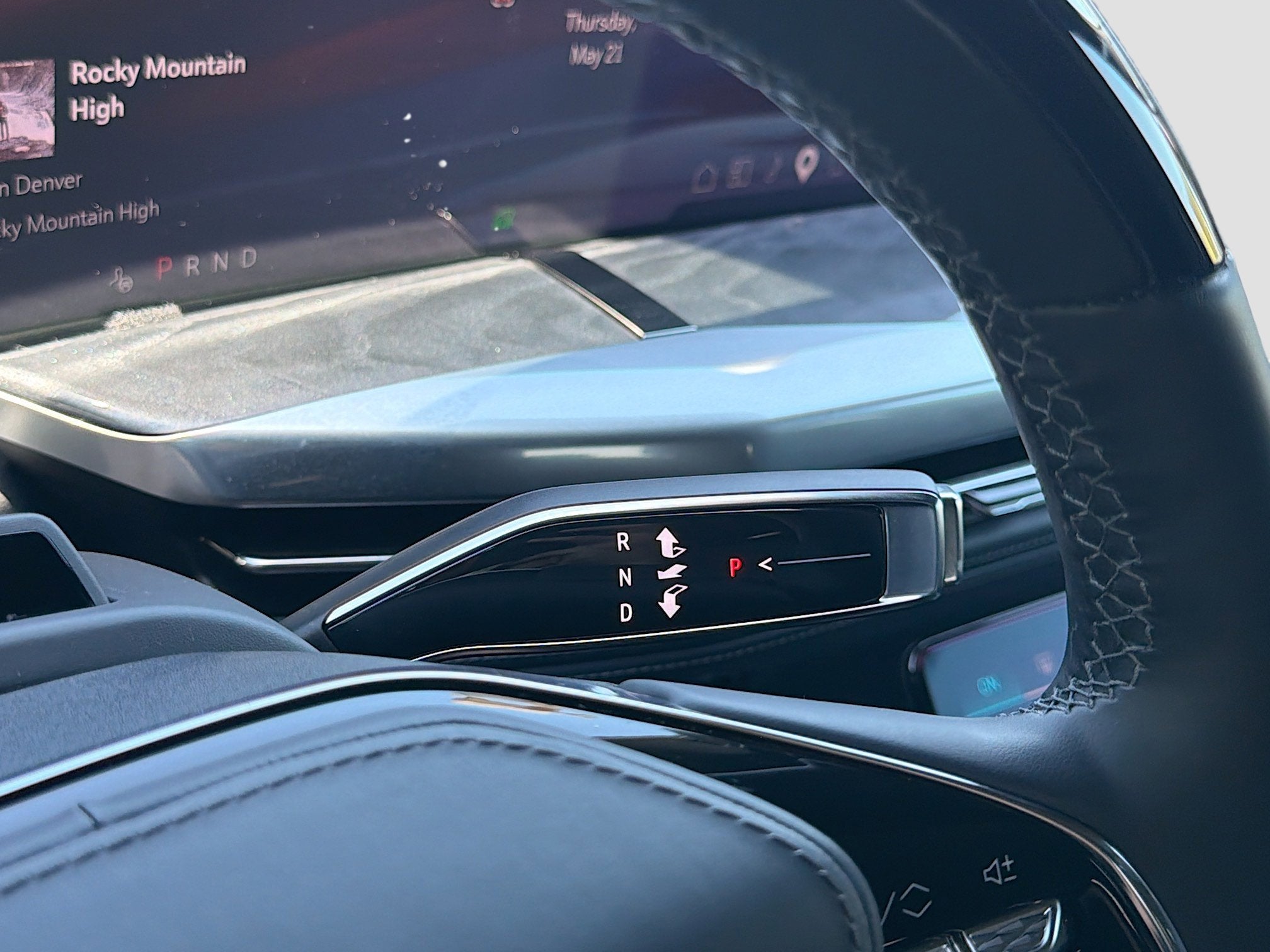 2025 Cadillac ESCALADE IQ Sport 2