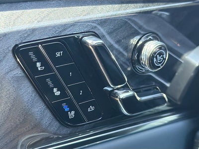 2025 Cadillac ESCALADE IQ Sport 2