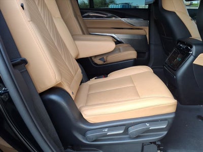 2025 Cadillac ESCALADE IQ Sport 2