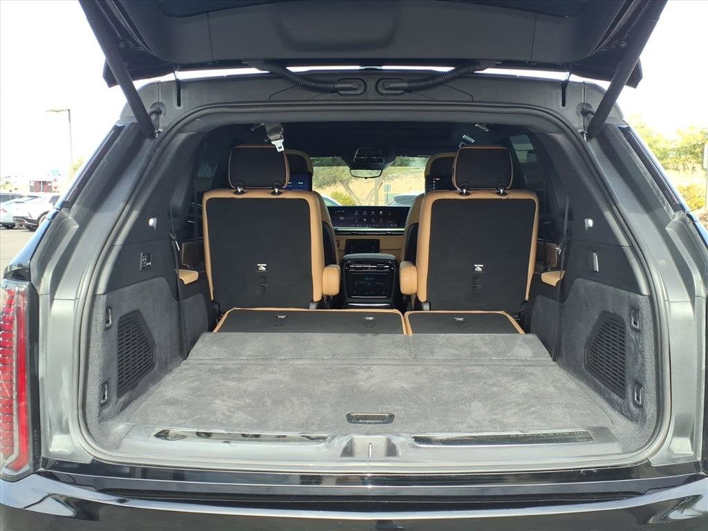 2025 Cadillac ESCALADE IQ Sport 2