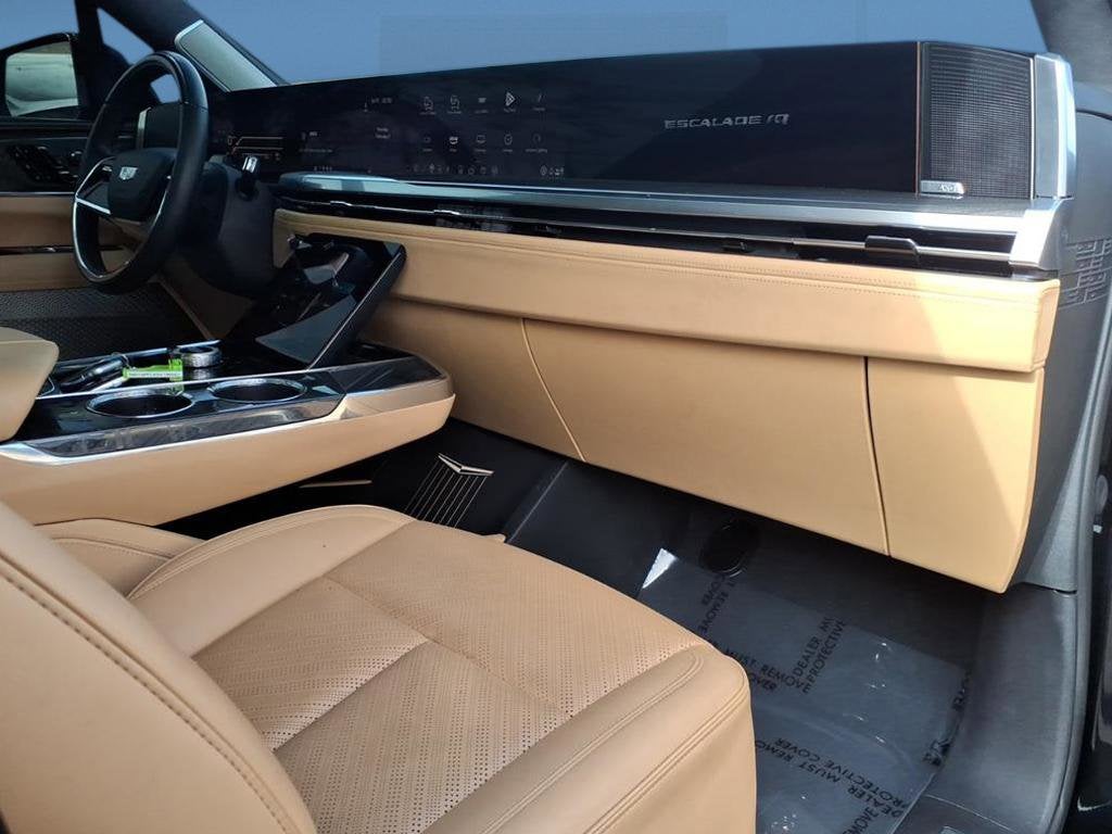 2025 Cadillac ESCALADE IQ Sport 2