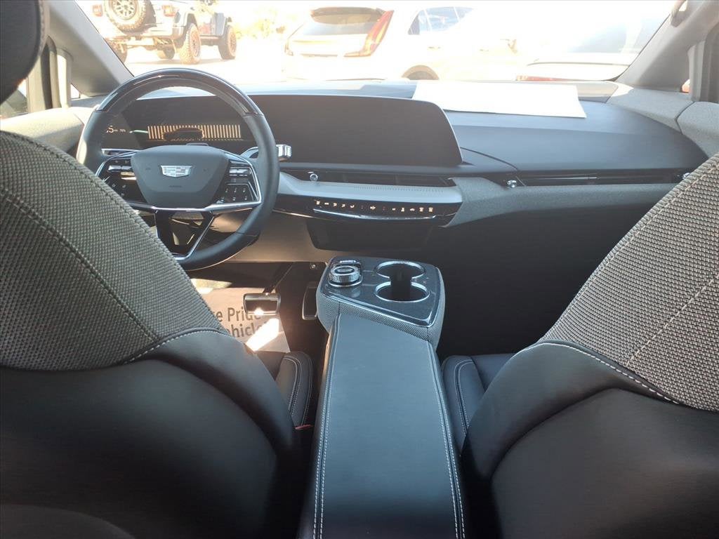 2025 Cadillac OPTIQ Sport 1