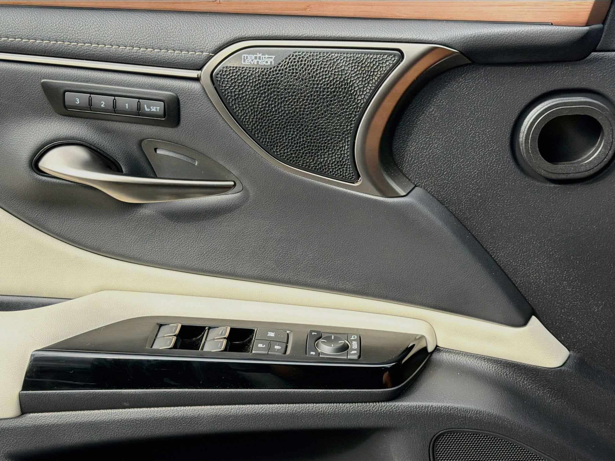2025 Lexus ES ES 350 Luxury