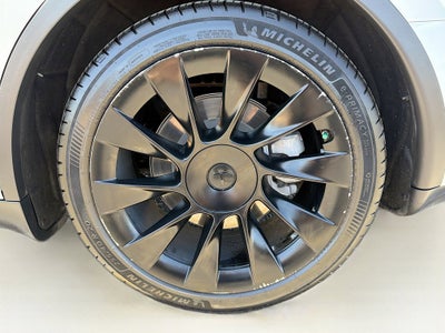 2021 Tesla Model Y Standard Range
