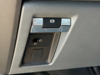 2025 Land Rover Defender V8