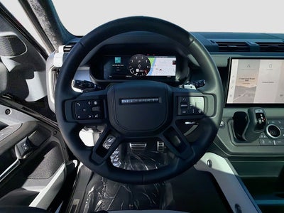 2025 Land Rover Defender V8