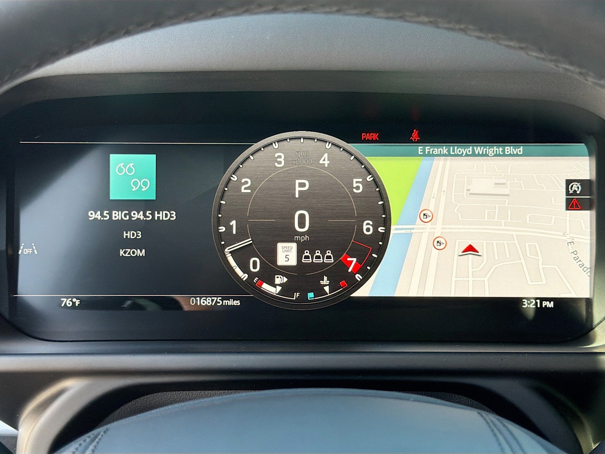 2025 Land Rover Defender V8