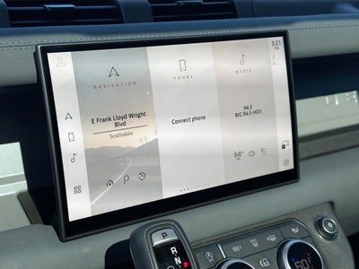 2025 Land Rover Defender V8