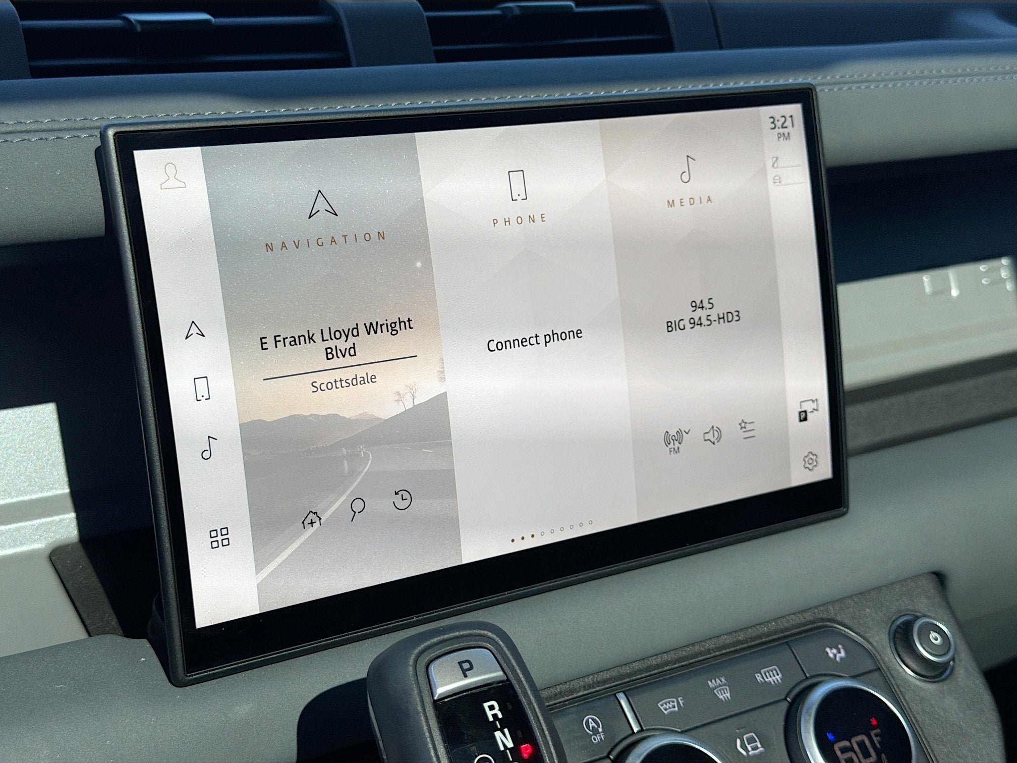 2025 Land Rover Defender V8