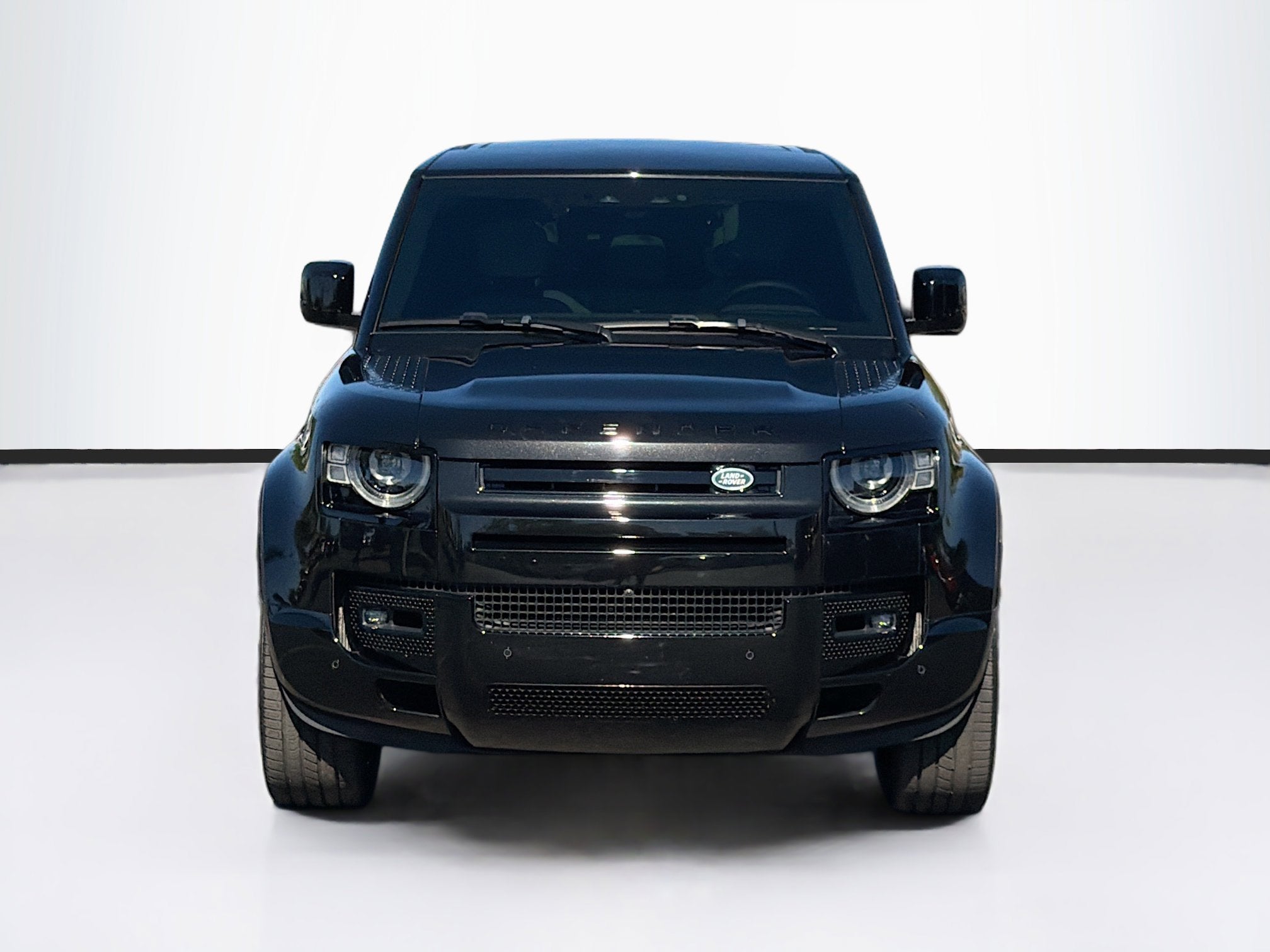 2025 Land Rover Defender V8