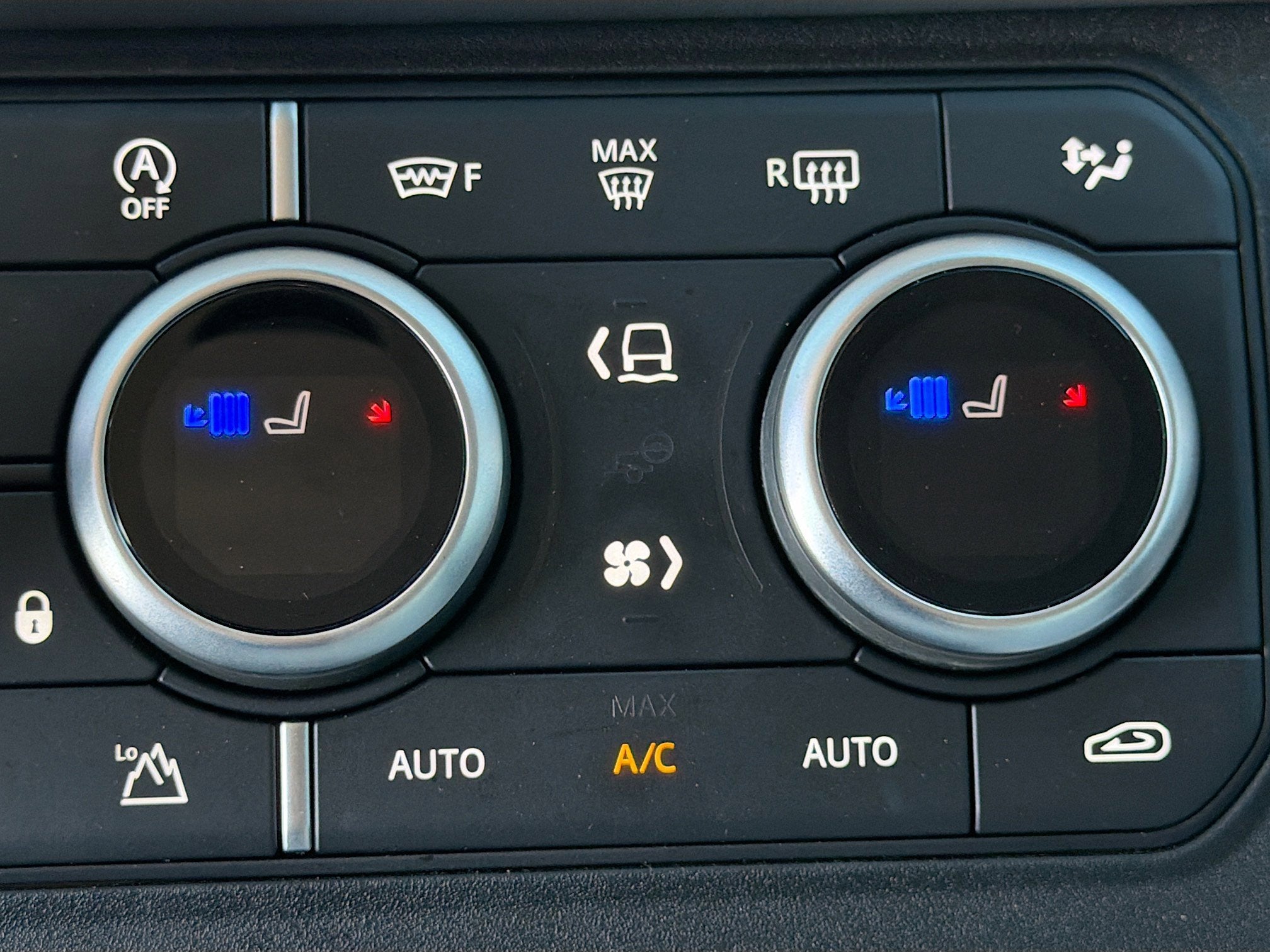 2025 Land Rover Defender V8