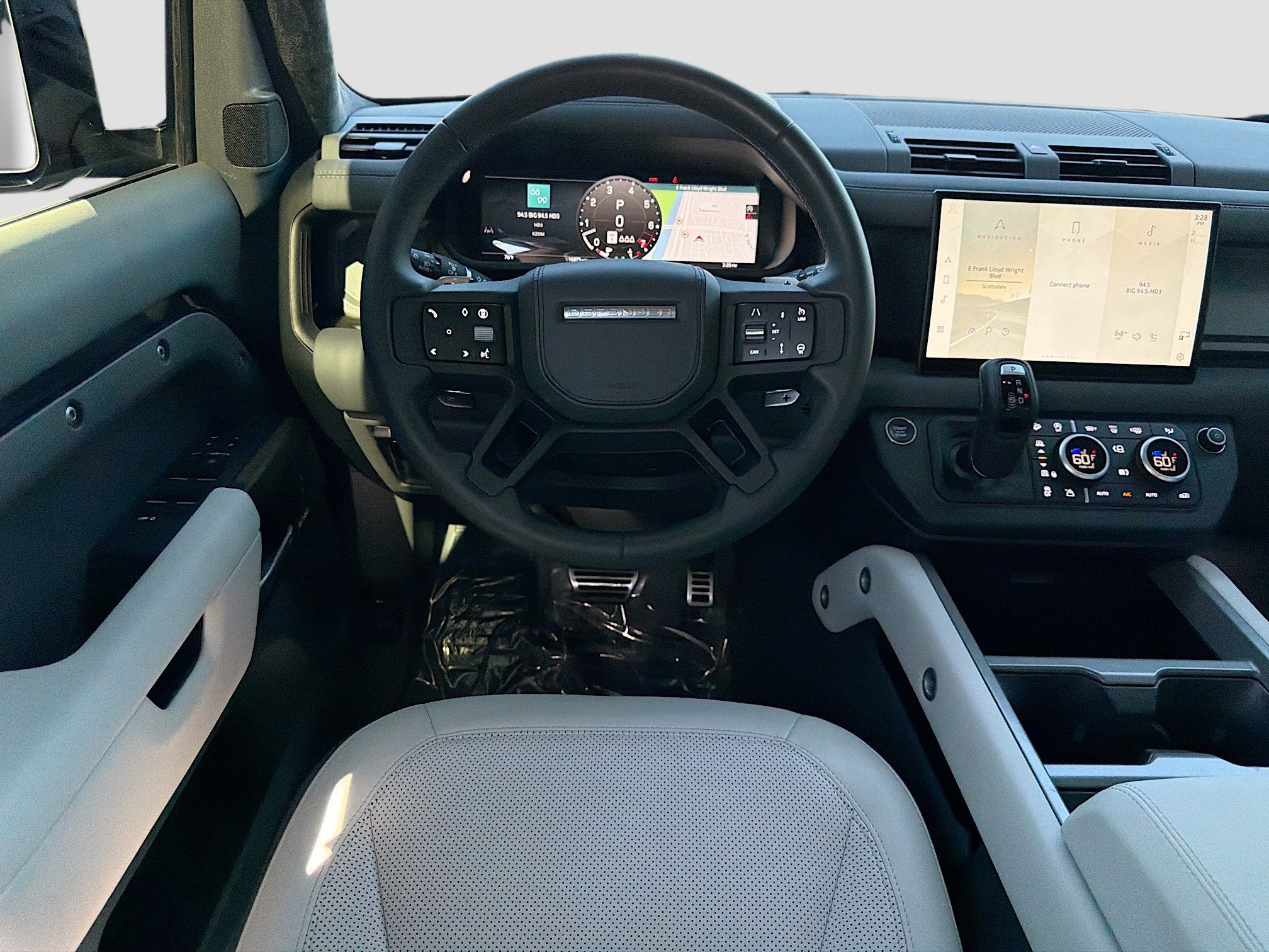 2025 Land Rover Defender V8