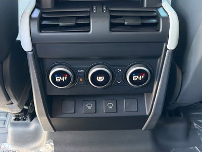 2025 Land Rover Defender V8