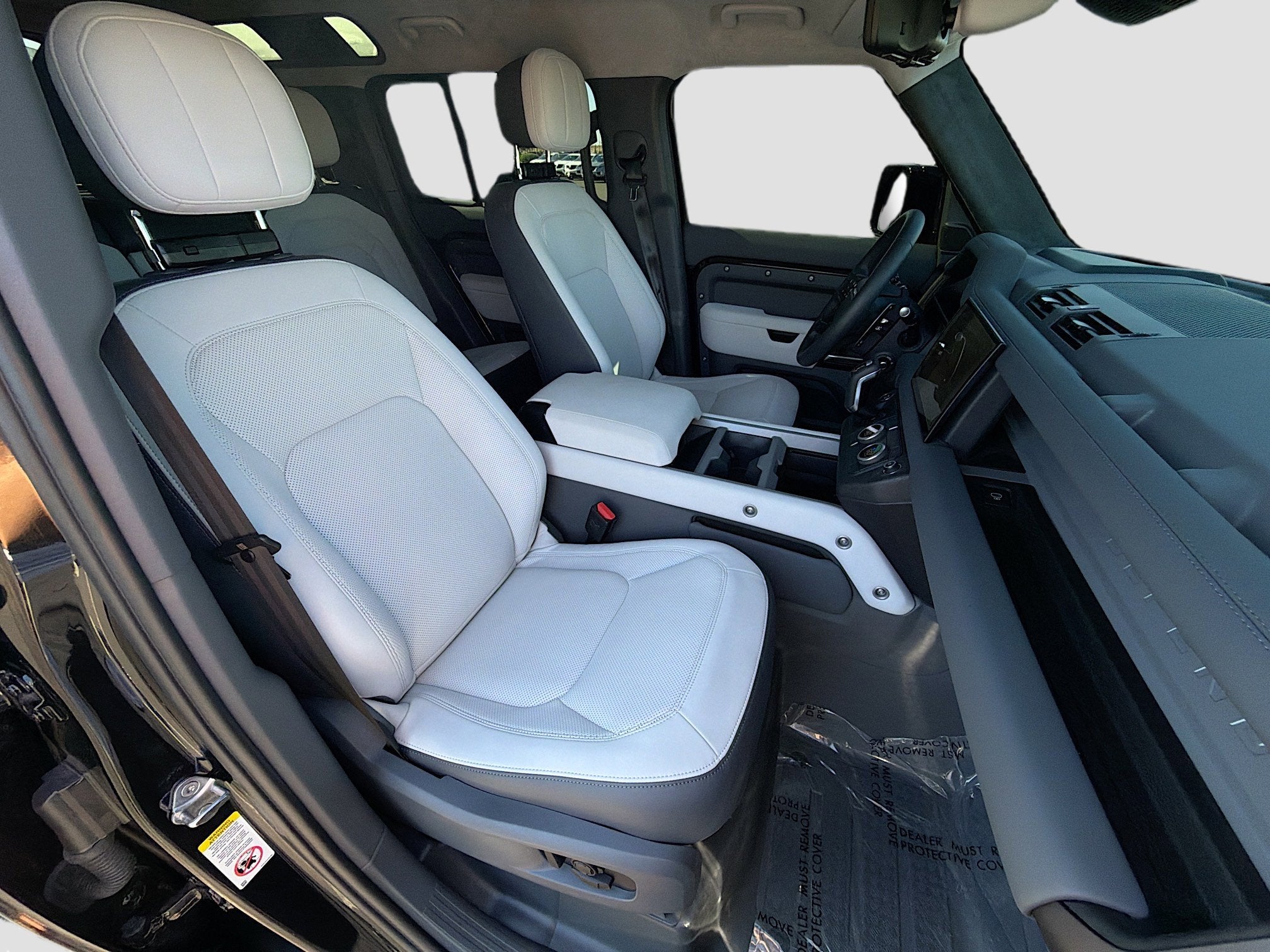 2025 Land Rover Defender V8