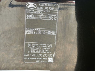 2025 Land Rover Defender V8