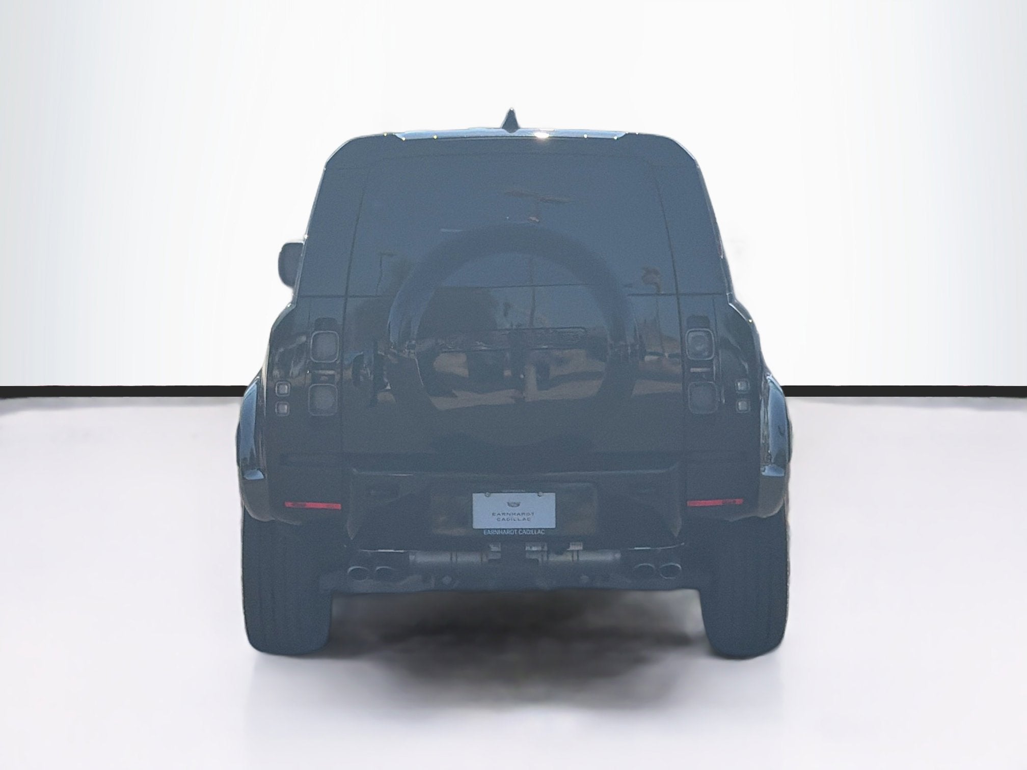 2025 Land Rover Defender V8