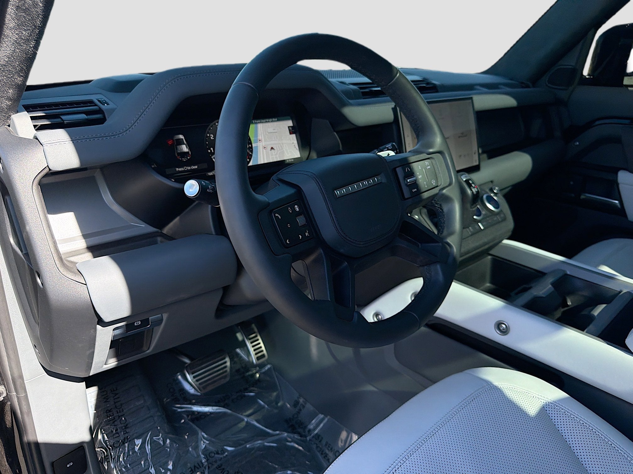 2025 Land Rover Defender V8