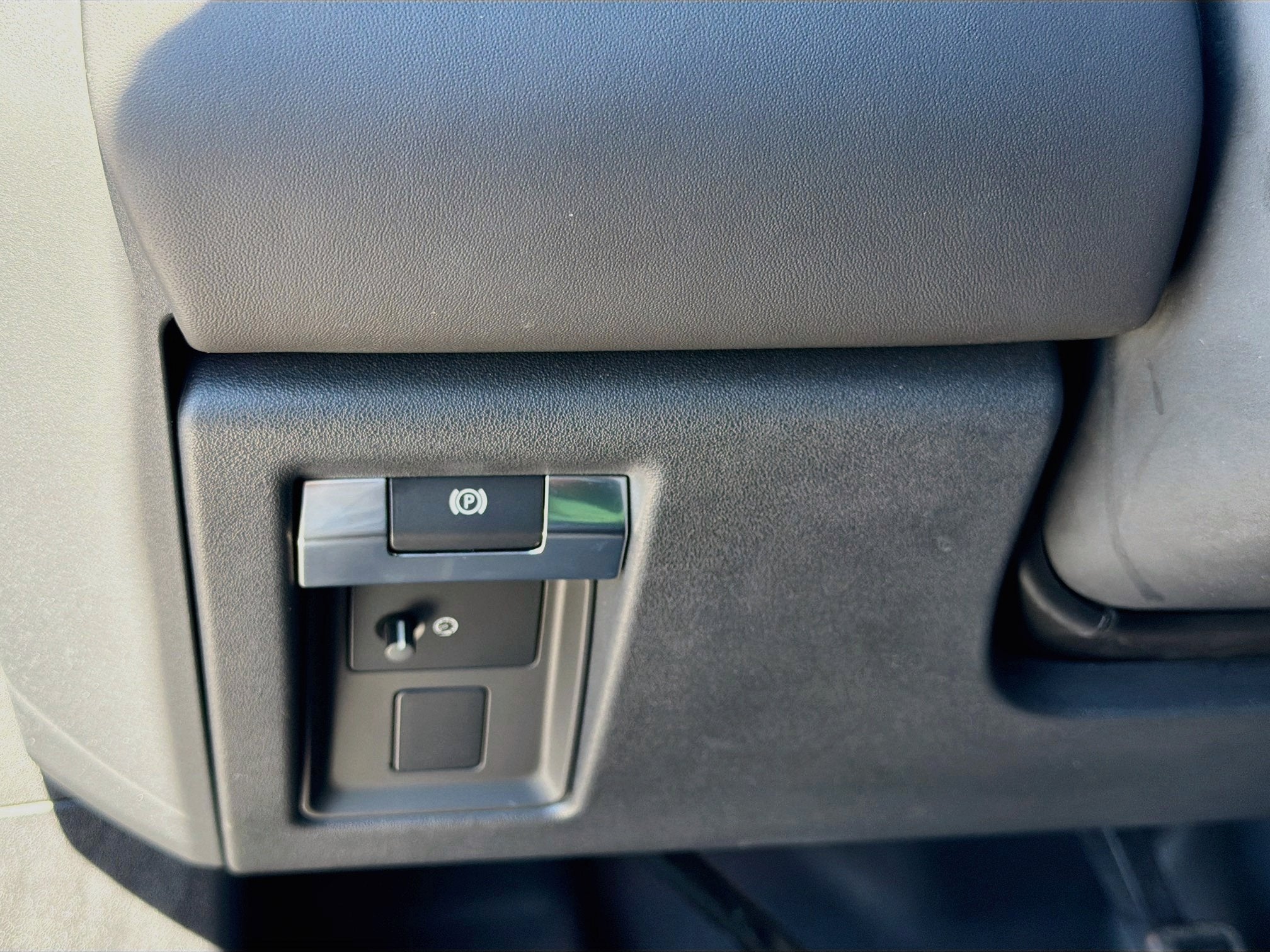 2022 Land Rover Defender X