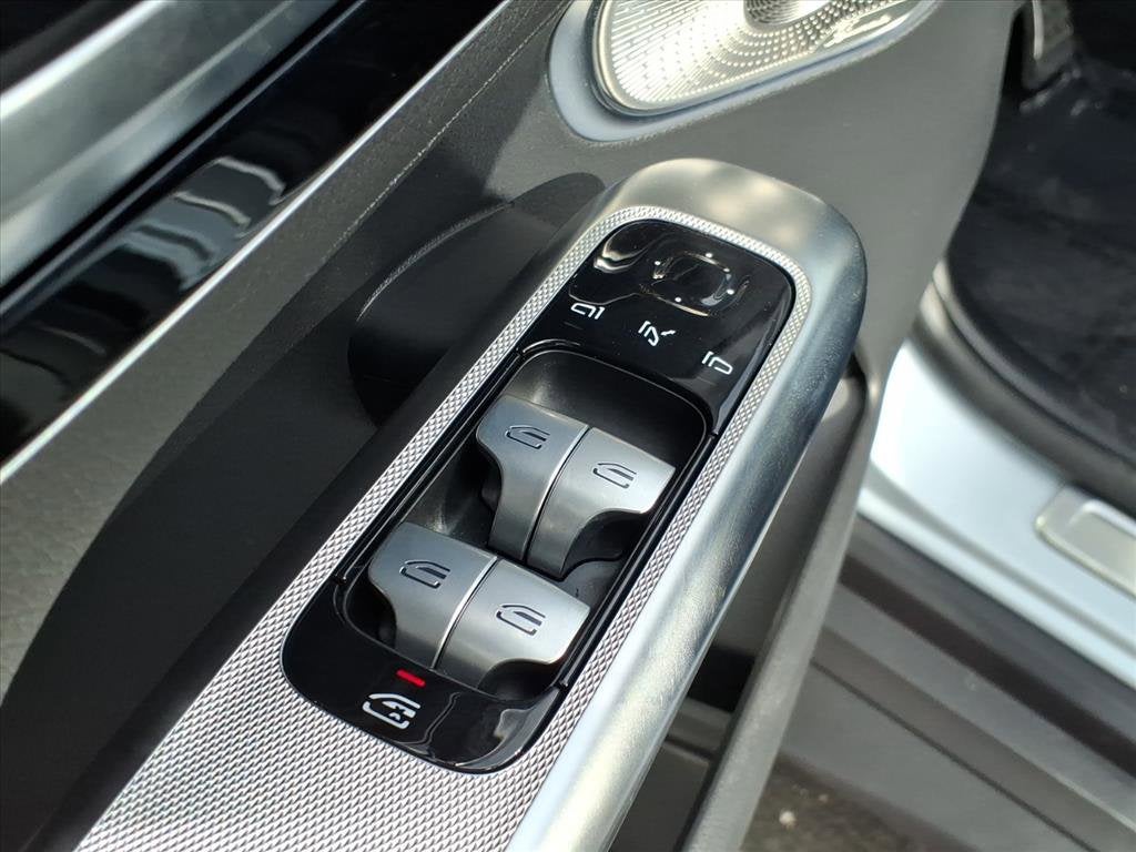 2025 Mercedes-Benz GLC GLC 300