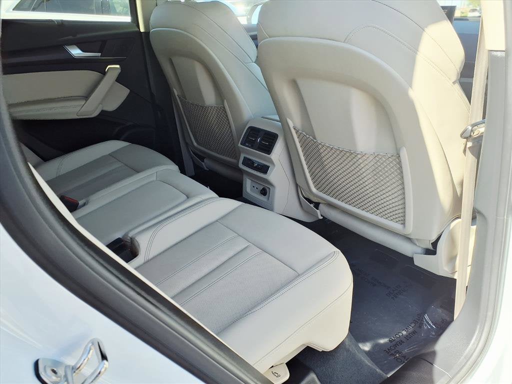 2023 Audi Q5 S line Premium Plus