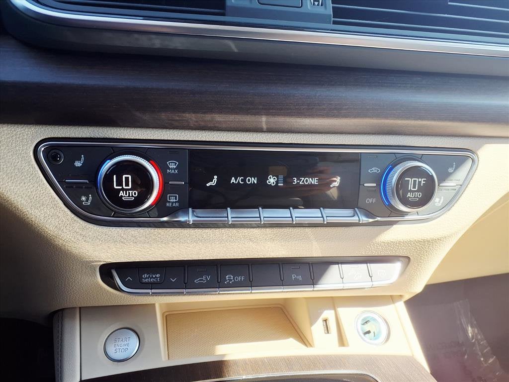 2023 Audi Q5 S line Premium Plus