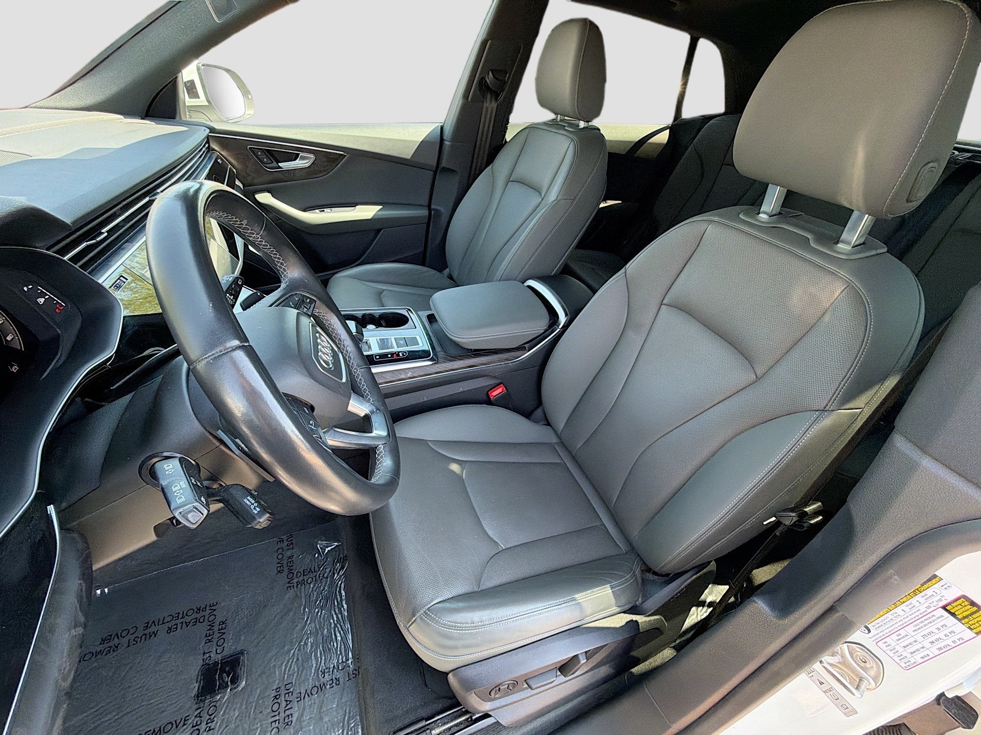 2022 Audi Q8 Premium Plus