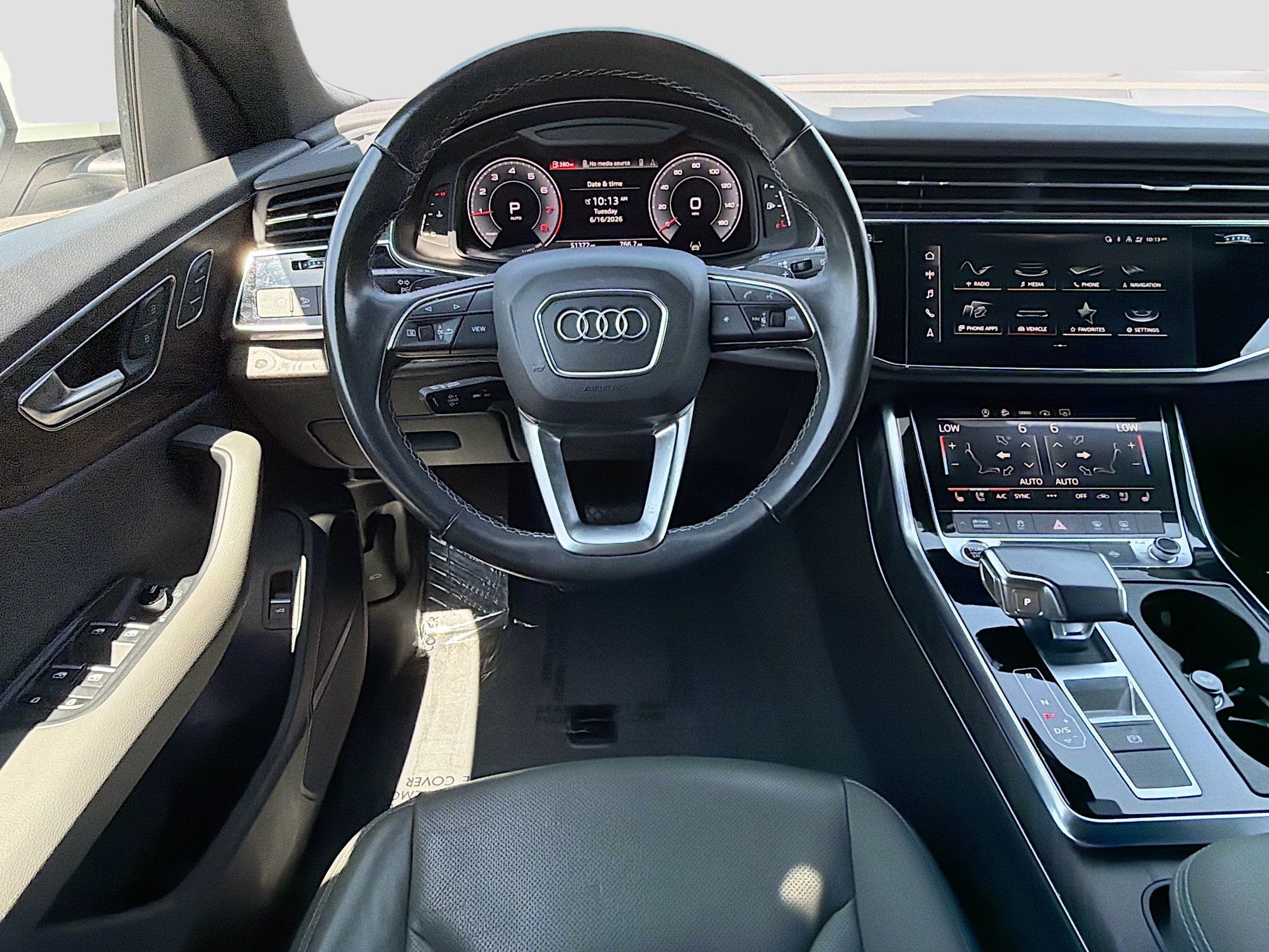 2022 Audi Q8 Premium Plus