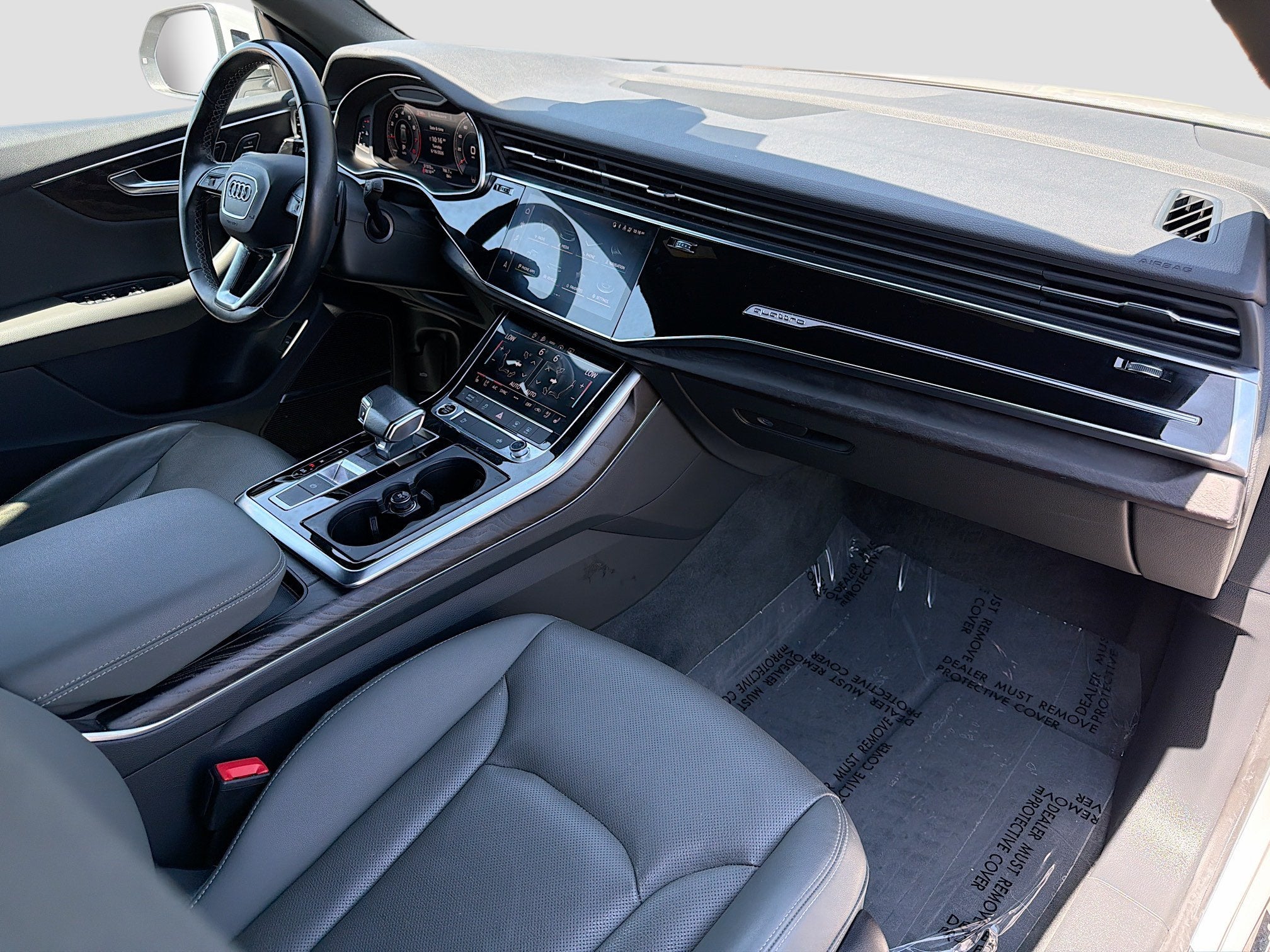 2022 Audi Q8 Premium Plus