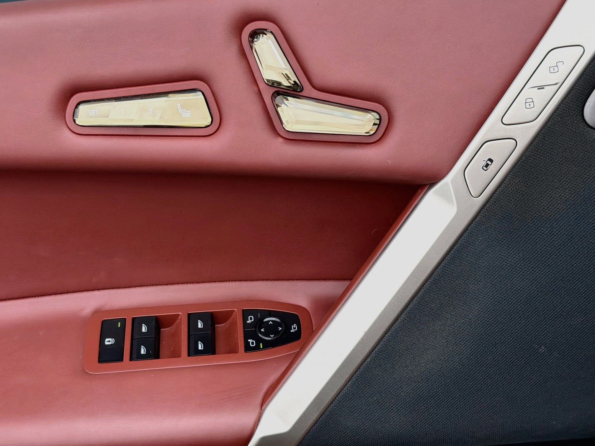 2023 BMW iX M60